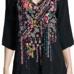 Johnny Was Women’s Sonrisa Black Embroidered 3/4 Sleeve Tunic Top Size Medium